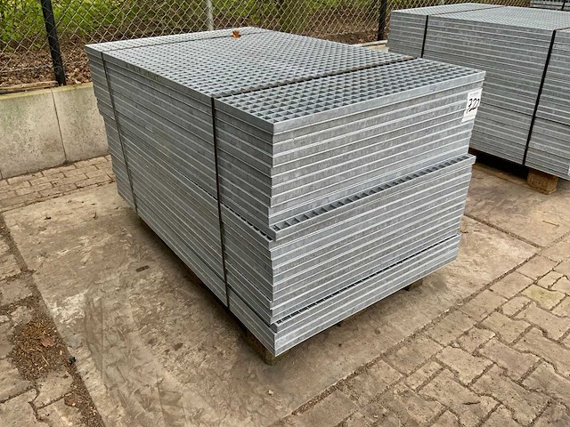 Stalen roostervloer 1400x880mm (25x) - afbeelding 1 van  3