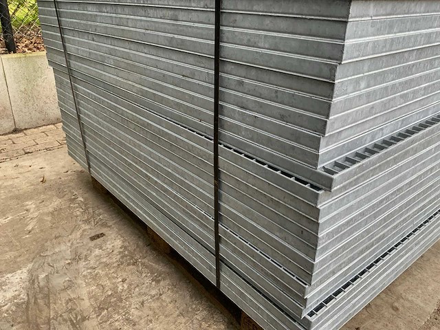 Stalen roostervloer 1400x880mm (25x) - afbeelding 3 van  3