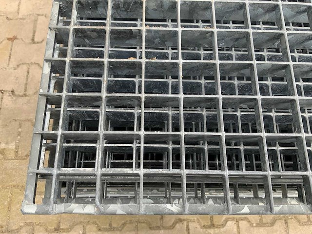Stalen roostervloer 1400x880mm (26x) - afbeelding 1 van  1