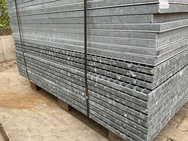 Stalen roostervloer 1400x880mm (26x) - afbeelding 2 van  2