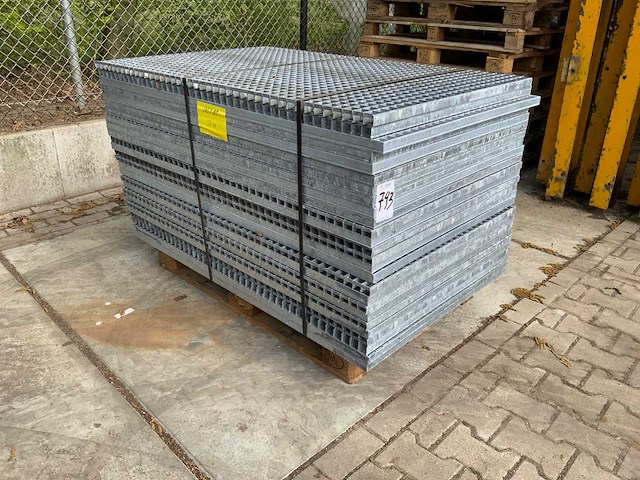 Stalen roostervloer 1400x880mm (26x) - afbeelding 1 van  7