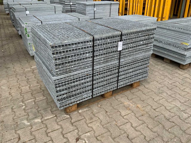 Stalen roostervloer 1400x880mm (26x) - afbeelding 1 van  6
