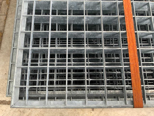 Stalen roostervloer 1400x880mm (26x) - afbeelding 4 van  5