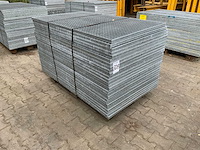 Stalen roostervloer 1400x880mm (26x) - afbeelding 1 van  5