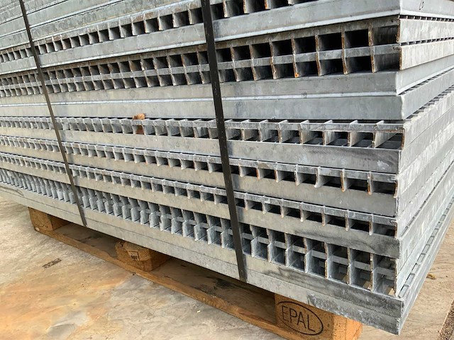 Stalen roostervloer 1400x880mm (26x) - afbeelding 7 van  7