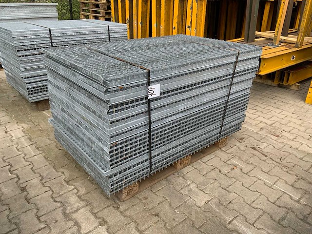 Stalen roostervloer 1400x880mm (26x) - afbeelding 1 van  6