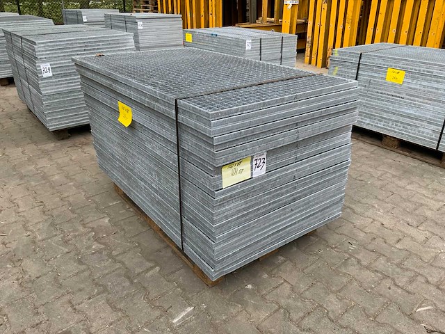 Stalen roostervloer 1400x880mm (26x) - afbeelding 1 van  5