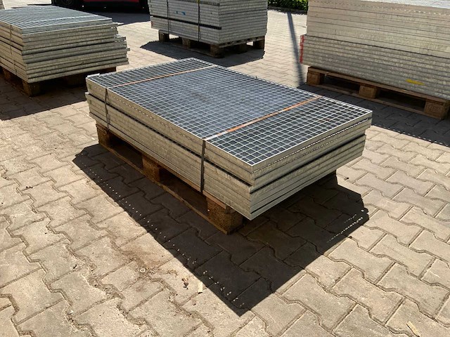 Stalen roostervloer 1400x880mm (8x) - afbeelding 3 van  6