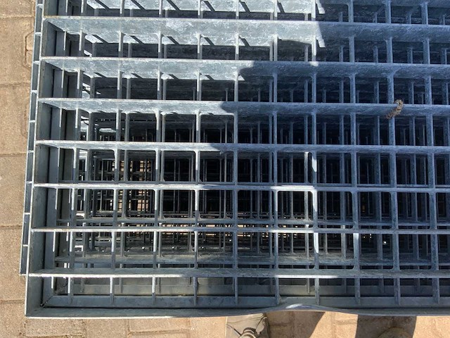 Stalen roostervloer 1400x880x30mm (21x) - afbeelding 6 van  6