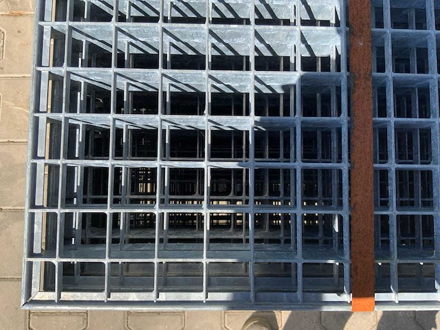 Stalen roostervloer 1400x880x30mm (24x) - afbeelding 6 van  6