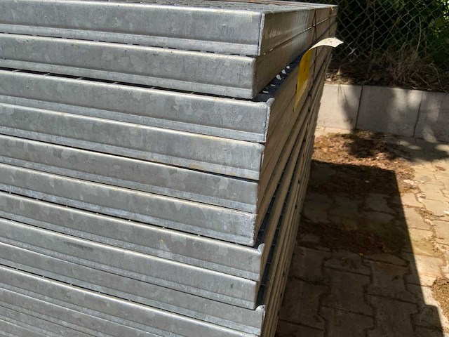 Stalen roostervloer 1400x880x30mm (25x) - afbeelding 6 van  7