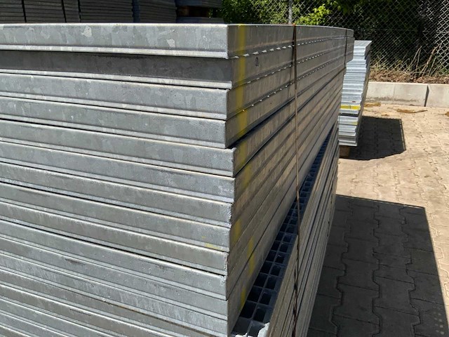 Stalen roostervloer 1400x880x30mm (29x) - afbeelding 6 van  7