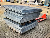 Stalen roostervloer (14x) - afbeelding 4 van  4