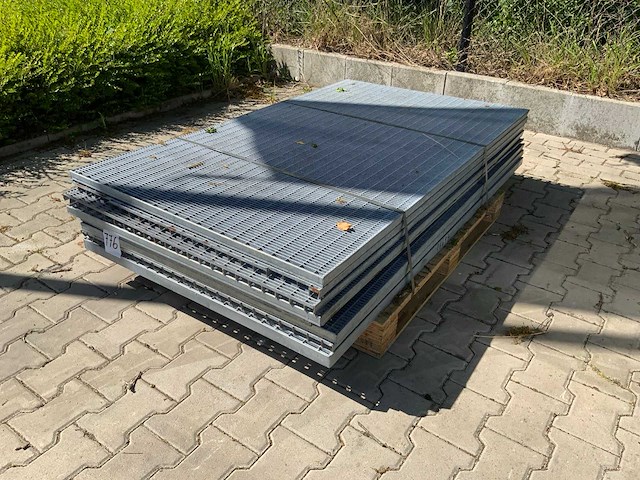 Stalen roostervloer 1680x1000mm (8x) - afbeelding 1 van  3