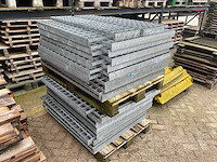 Stalen roostervloer (21x) - afbeelding 1 van  3