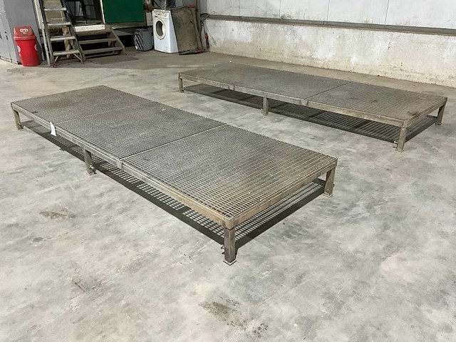 Stalen roostervloer (2x) - afbeelding 1 van  7