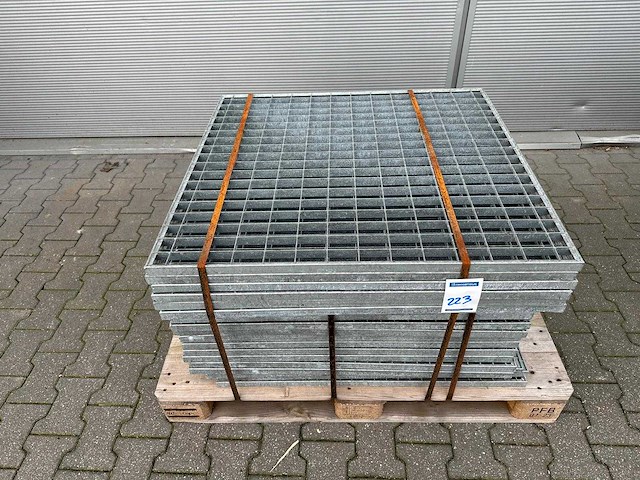 Stalen roostervloer 740/840x880mm (22x) - afbeelding 2 van  3