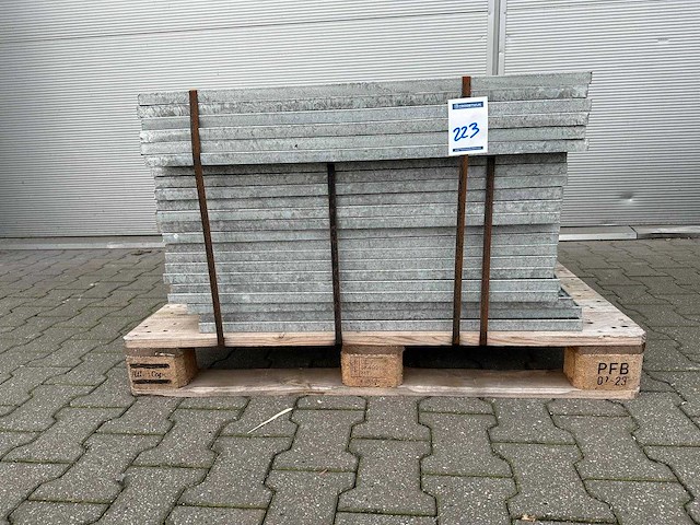 Stalen roostervloer 740/840x880mm (22x) - afbeelding 3 van  3