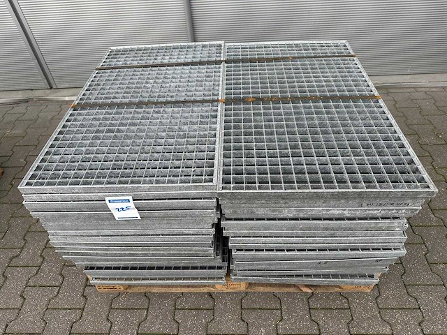 Stalen roostervloer 880x540mm (48x) - afbeelding 2 van  2