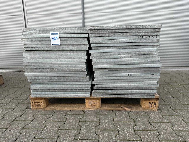 Stalen roostervloer 880x540mm (48x) - afbeelding 1 van  2