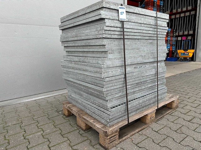 Stalen roostervloer 890x740mm (38x) - afbeelding 3 van  3