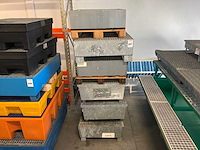 Stalen roostervloer met opvangbak (6x) - afbeelding 2 van  8