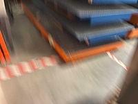 Stalen roostervloer met opvangbak en stelling (9x) - afbeelding 4 van  9