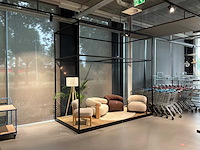 Stalen showroom kubus - afbeelding 1 van  10