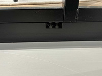 Stalen showroom paviljoen open - afbeelding 3 van  5