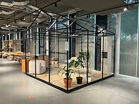 Stalen showroom paviljoen open - afbeelding 1 van  5