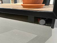 Stalen showroom paviljoen open - afbeelding 3 van  5