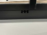 Stalen showroom paviljoen open - afbeelding 3 van  5