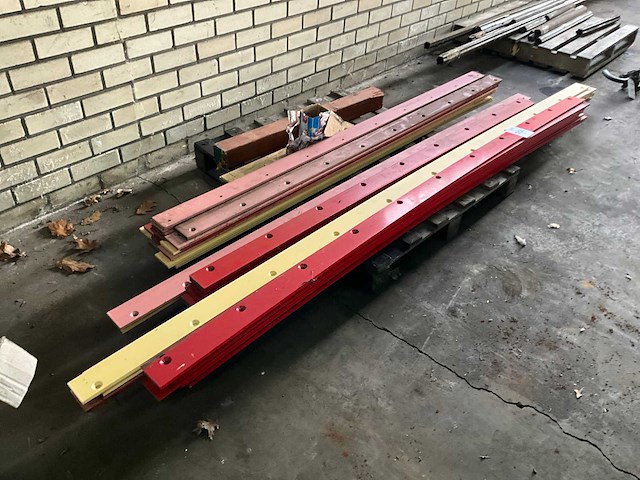 Stalen slijtstrippen - afbeelding 2 van  6