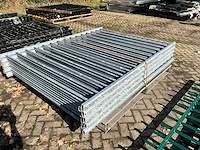 Stalen spijlenhekwerk (10x) - afbeelding 1 van  6
