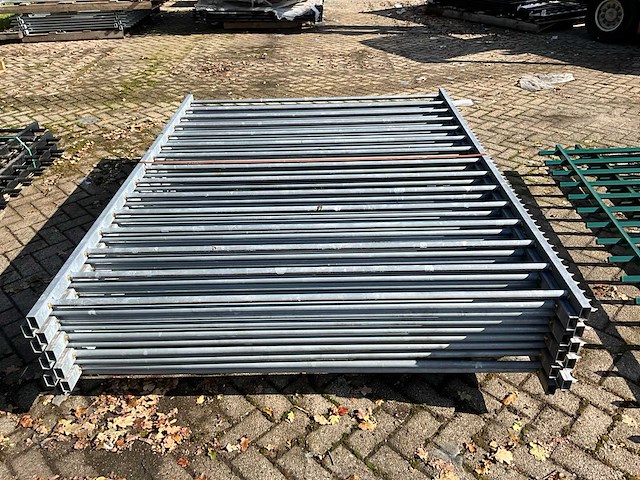 Stalen spijlenhekwerk (10x) - afbeelding 2 van  6