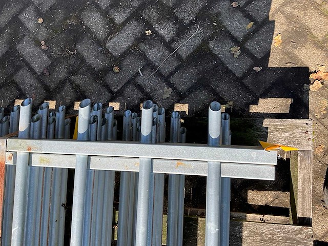 Stalen spijlenhekwerk (11x) - afbeelding 7 van  7