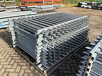 Stalen spijlenhekwerk (20x) - afbeelding 1 van  7