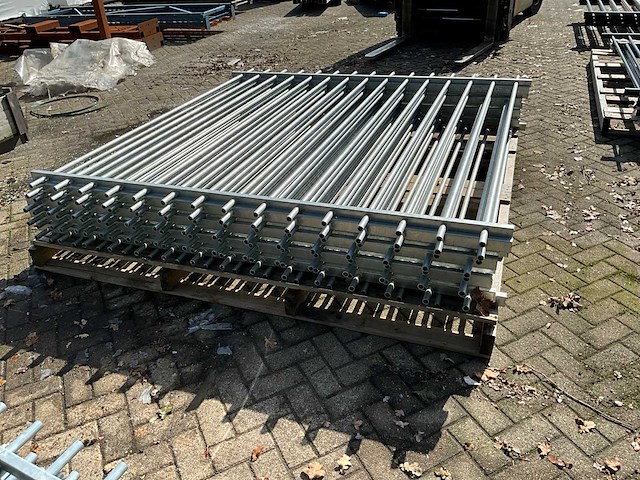 Stalen spijlenhekwerk (9x) - afbeelding 3 van  6
