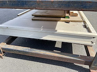Stalen stapelbare juk met inhoud (4x) - afbeelding 6 van  6