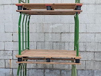 Stalen stapelframe op houten pallet - 3 stuks - afbeelding 2 van  4