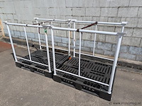 Stalen stapelframe op kunststof pallet - aantal 2 stuks - afbeelding 2 van  3