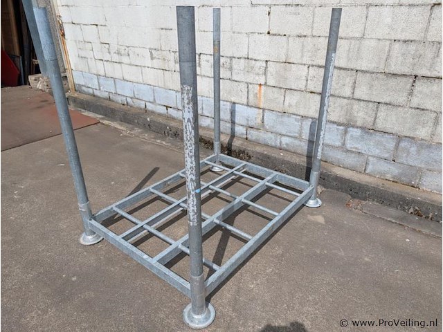 Stalen stapelrack - afbeelding 1 van  3
