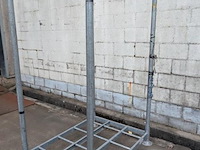 Stalen stapelrack - afbeelding 1 van  3
