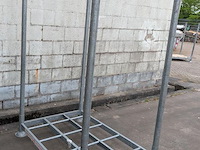 Stalen stapelrack - afbeelding 1 van  3