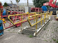 Stalen steektrap - afbeelding 1 van  5