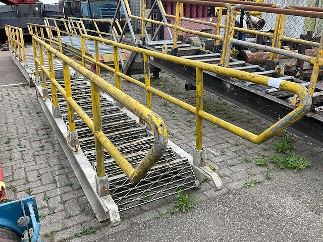 Stalen steektrap - afbeelding 3 van  5