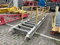 Stalen steektrap - afbeelding 1 van  4