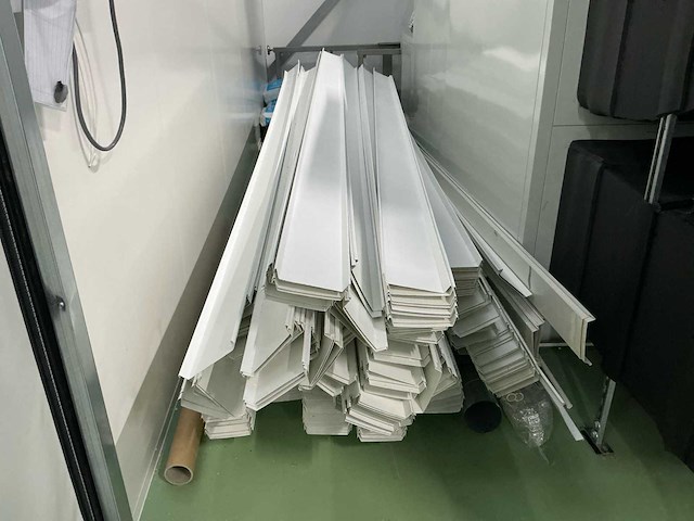 Stalen teeltgoten (1750x) - afbeelding 8 van  14