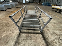 Stalen trap - afbeelding 2 van  5