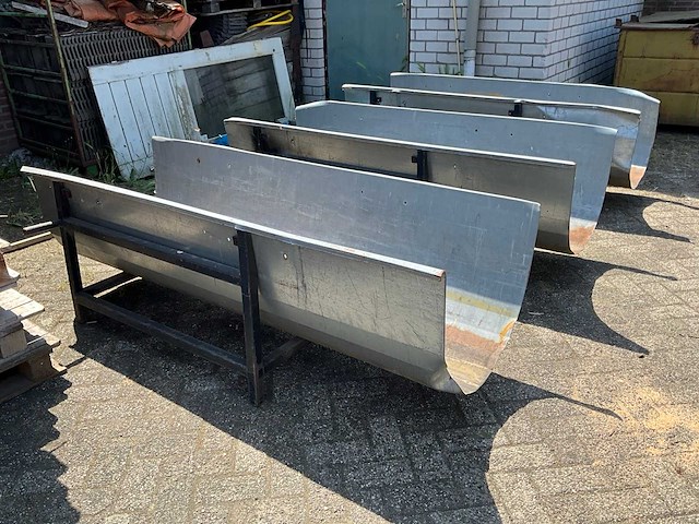 Stalen trog (3x) - afbeelding 1 van  1
